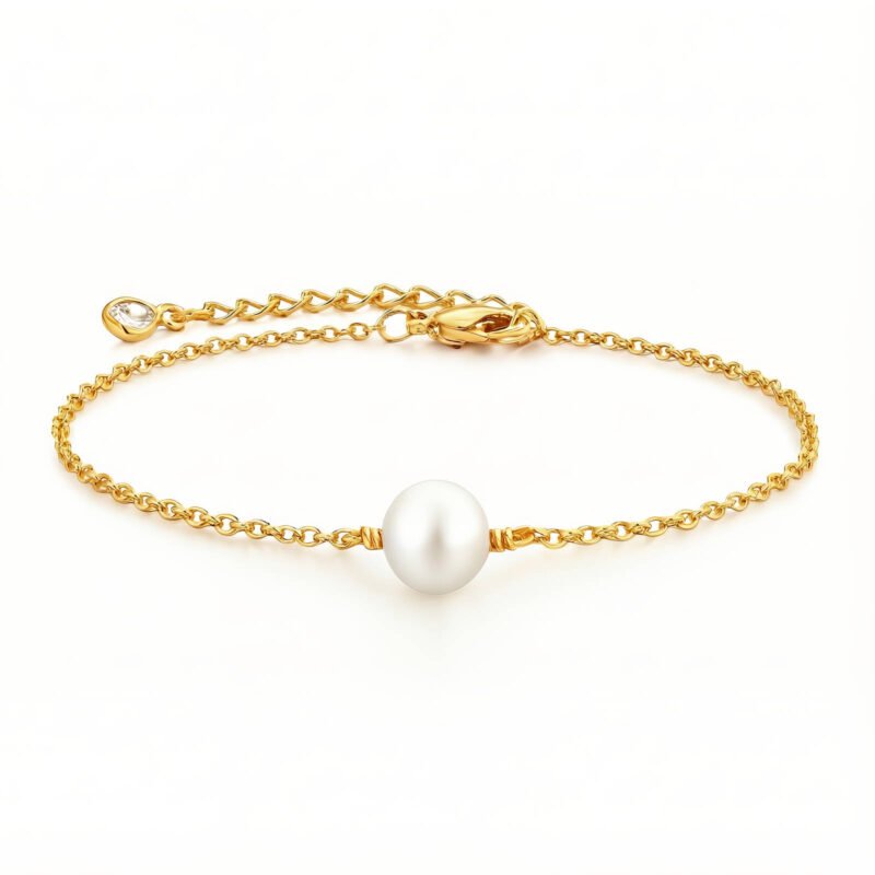 Gold-plated chain bracelet with single imitation pearl centerpiece and adjustable length
