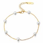 Gold-plated stainless steel chain bracelet with white imitation pearls